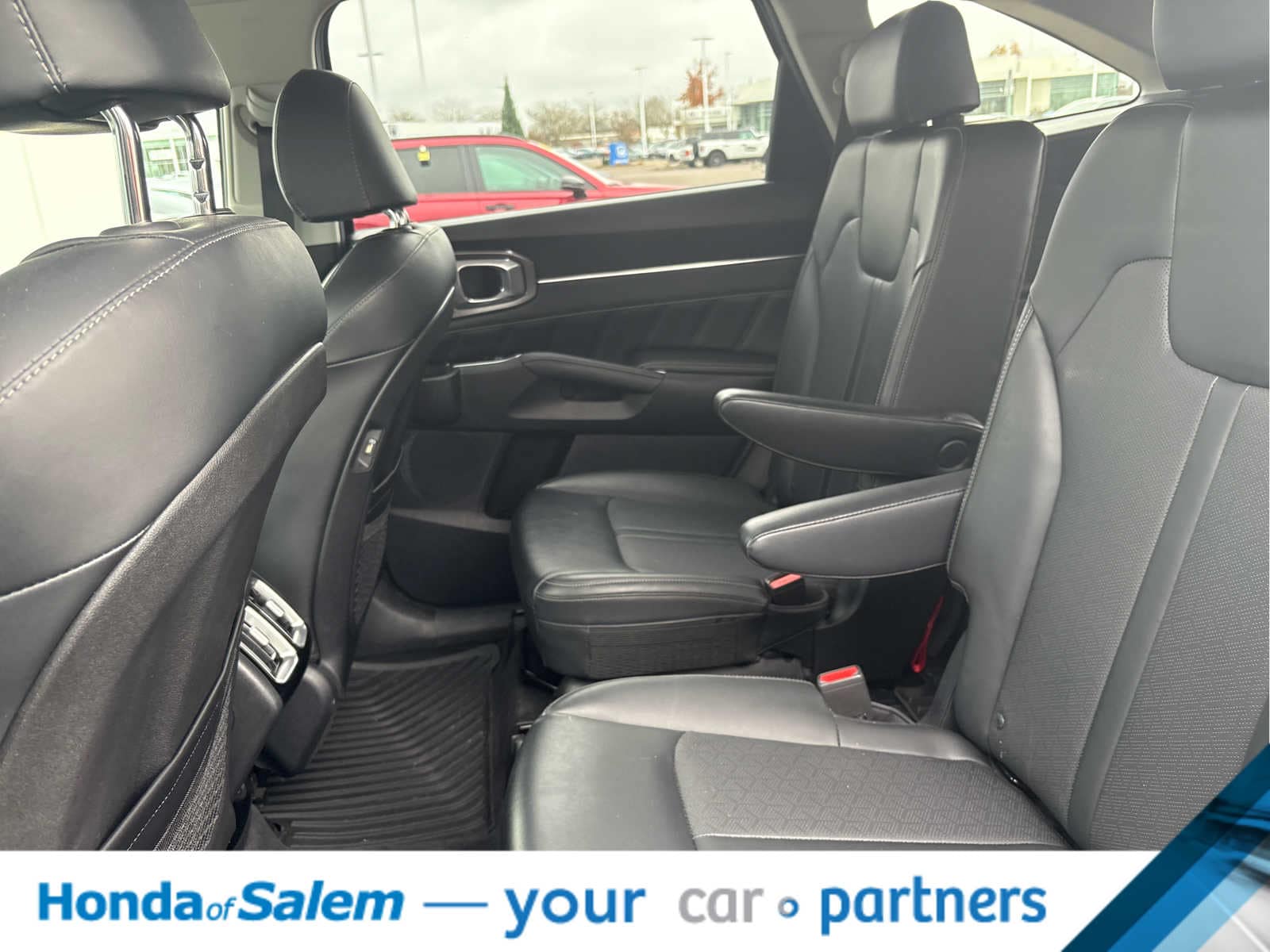 Thumbnail: 2021 Kia Sorento - 17