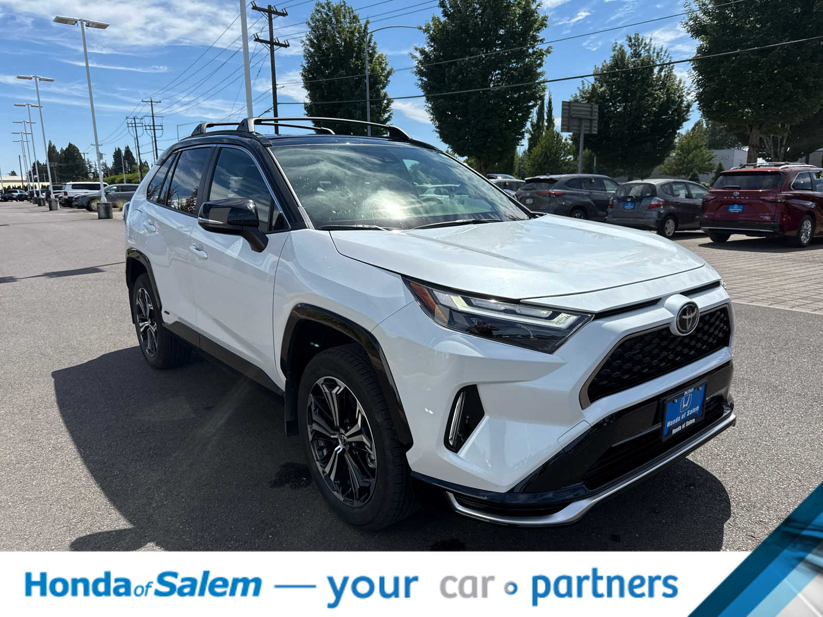 Thumbnail: 2025 Toyota RAV4 - 8