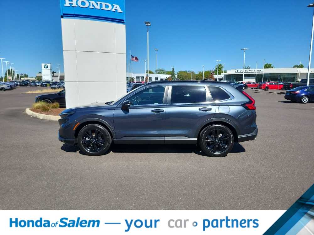 2023 Honda CR-V Hybrid Sport Touring photo 3