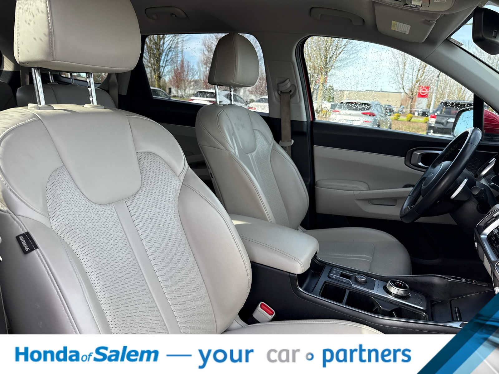 Thumbnail: 2023 Kia Sorento - 14