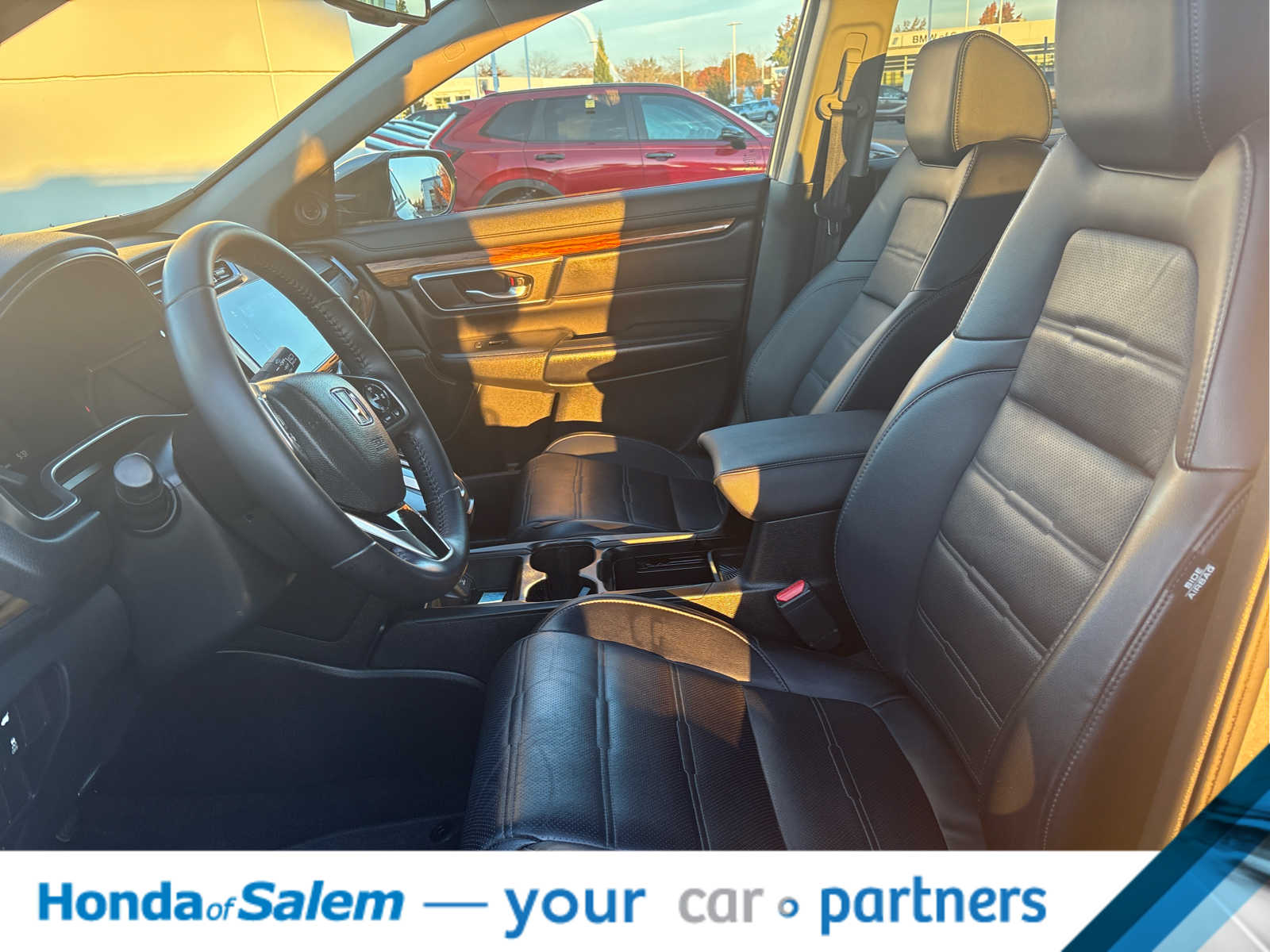 2018 Honda CR-V Touring photo 2