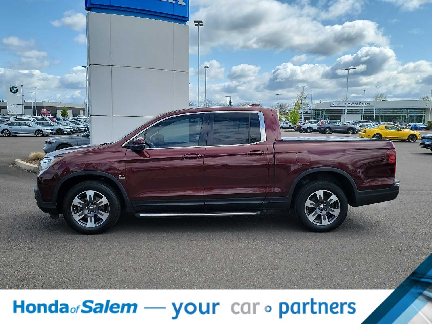 Thumbnail: 2017 Honda Ridgeline - 3