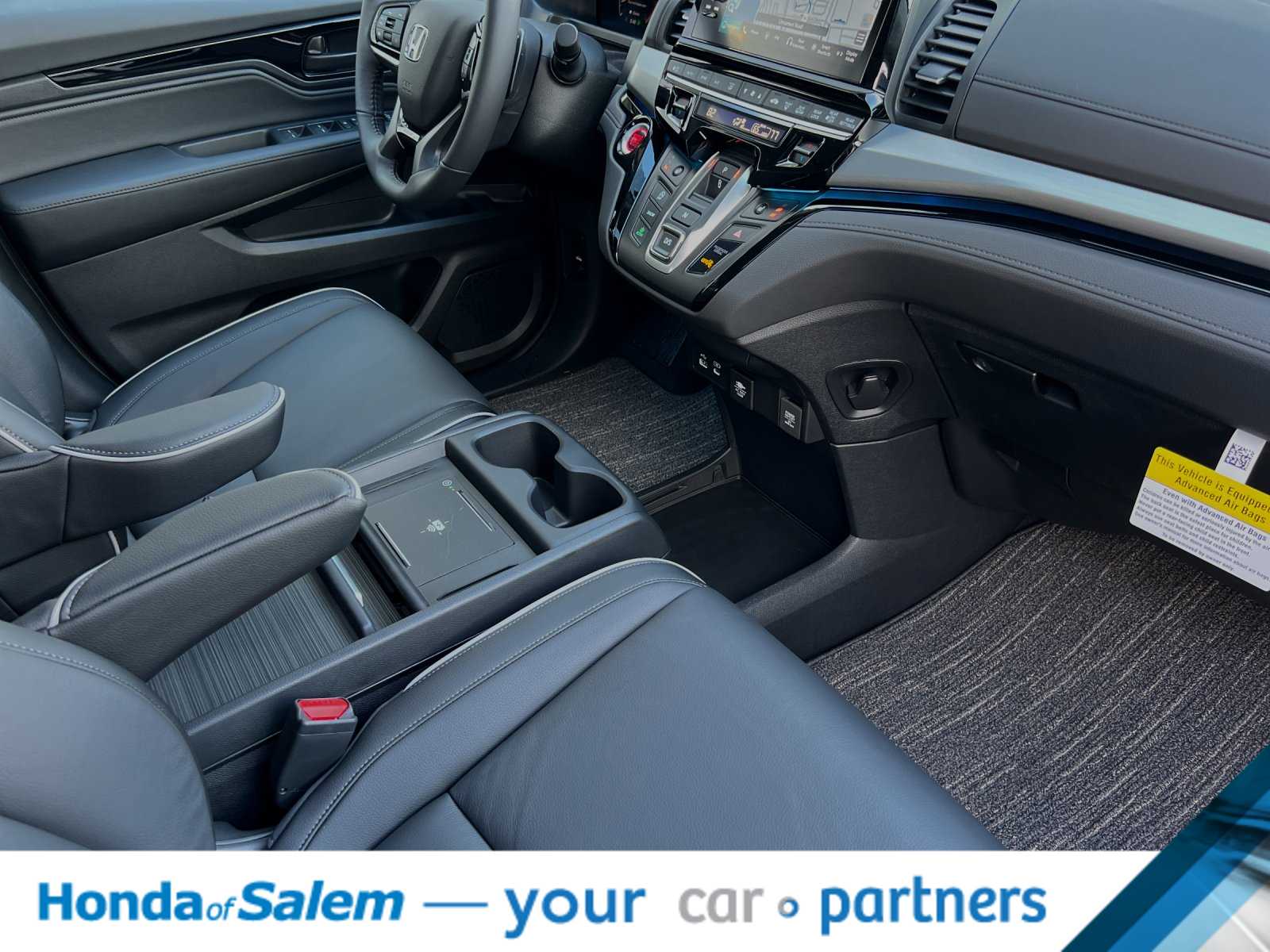 2025 Honda Odyssey Touring 18