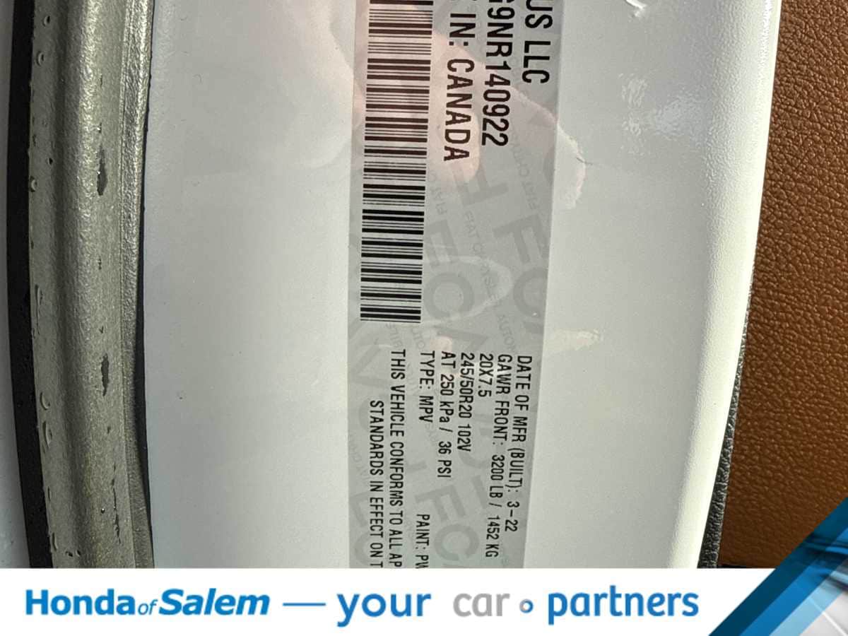 Thumbnail: 2022 Chrysler Pacifica - 22