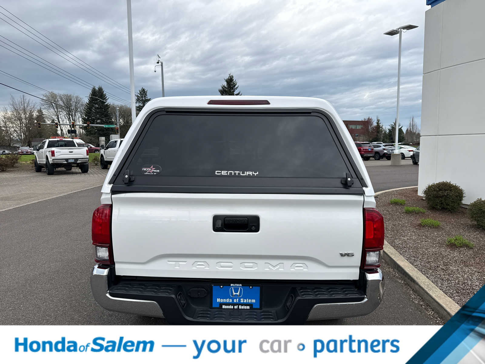 Thumbnail: 2021 Toyota Tacoma - 5