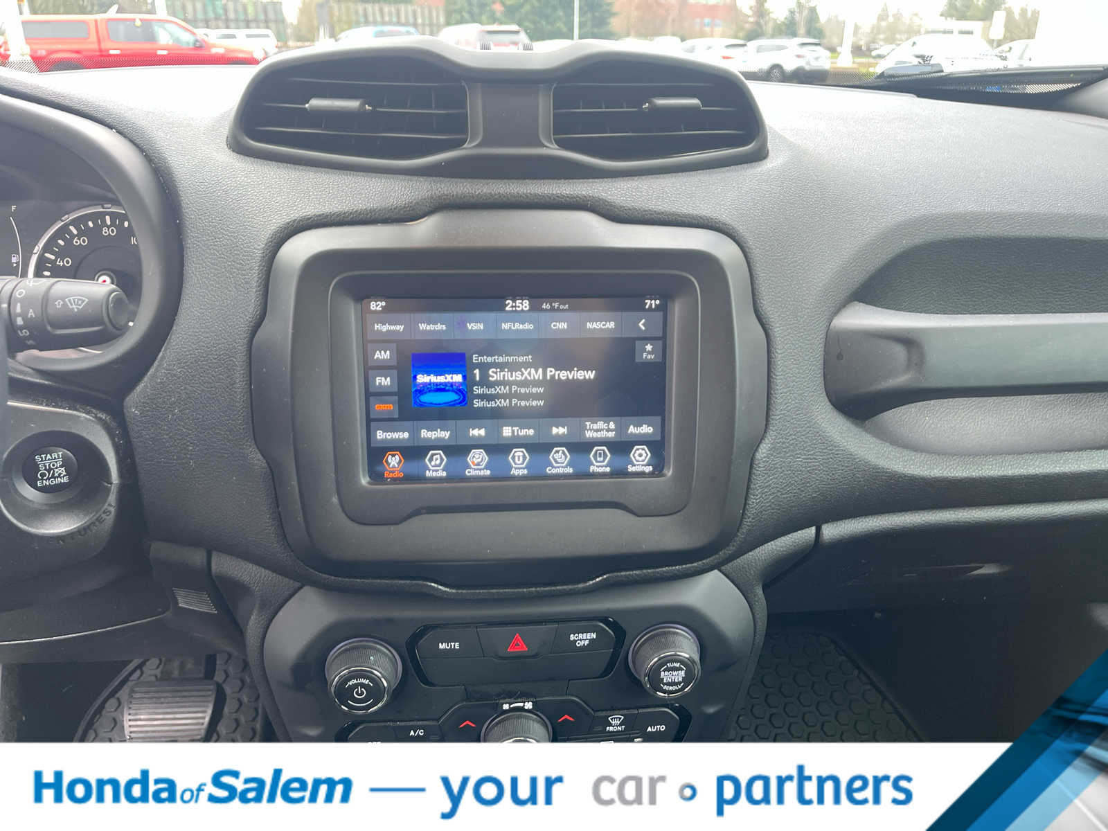 Thumbnail: 2020 Jeep Renegade - 16