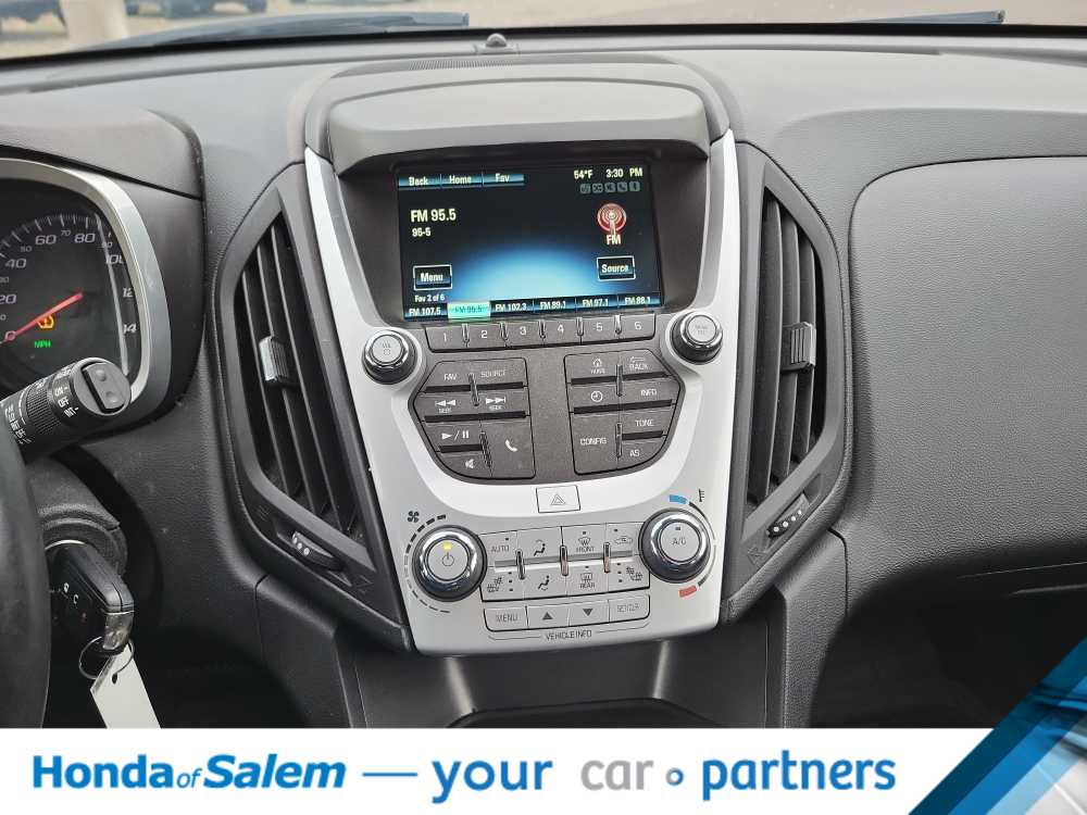 Thumbnail: 2016 Chevrolet Equinox - 16