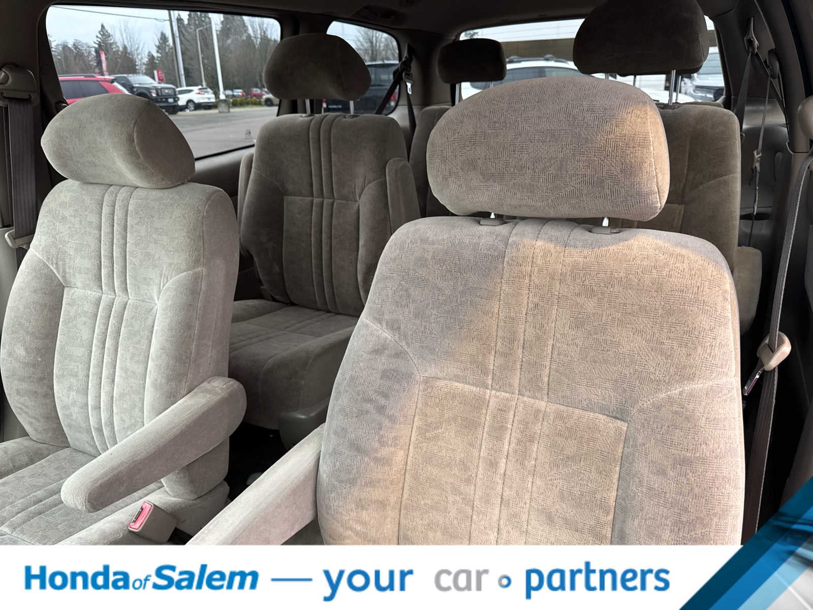 Thumbnail: 2001 Toyota Sienna - 11