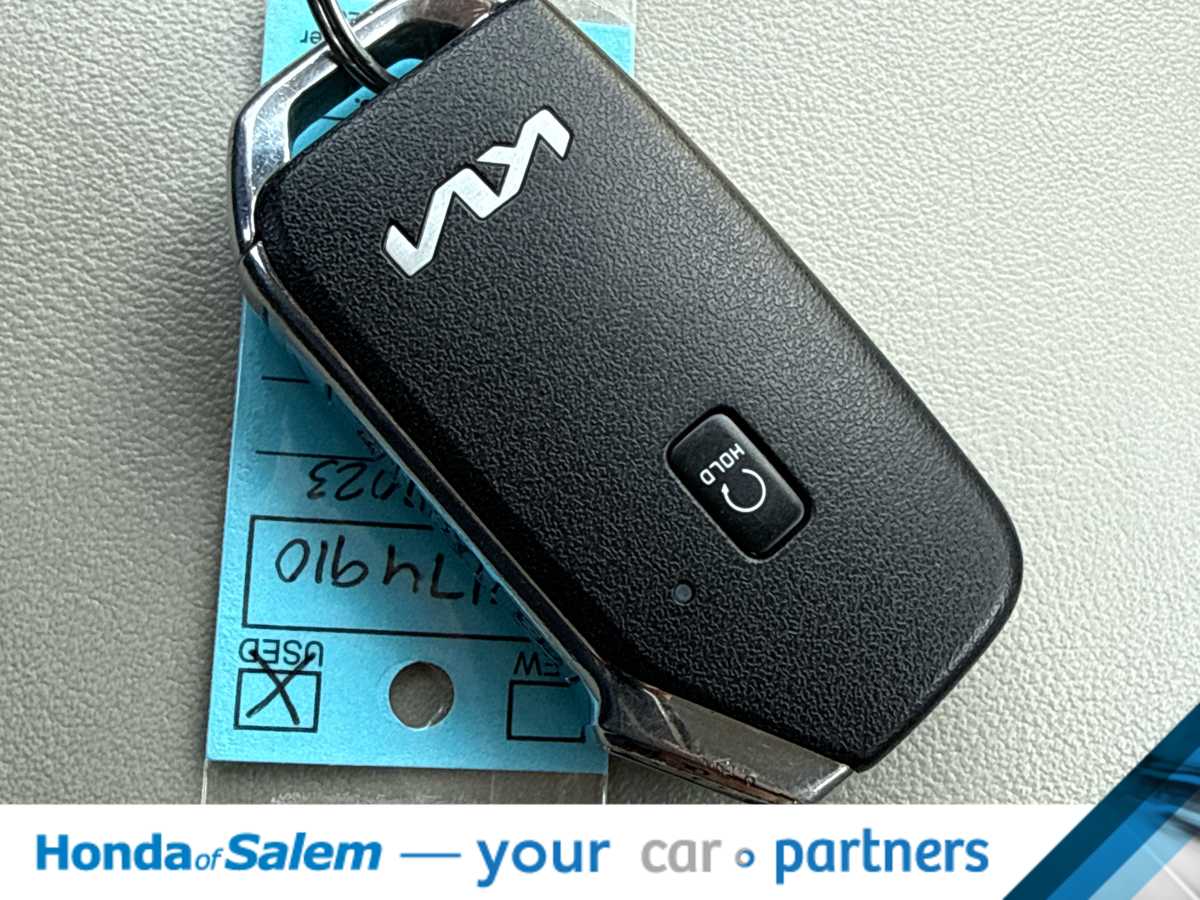 Thumbnail: 2023 Kia Sorento - 20