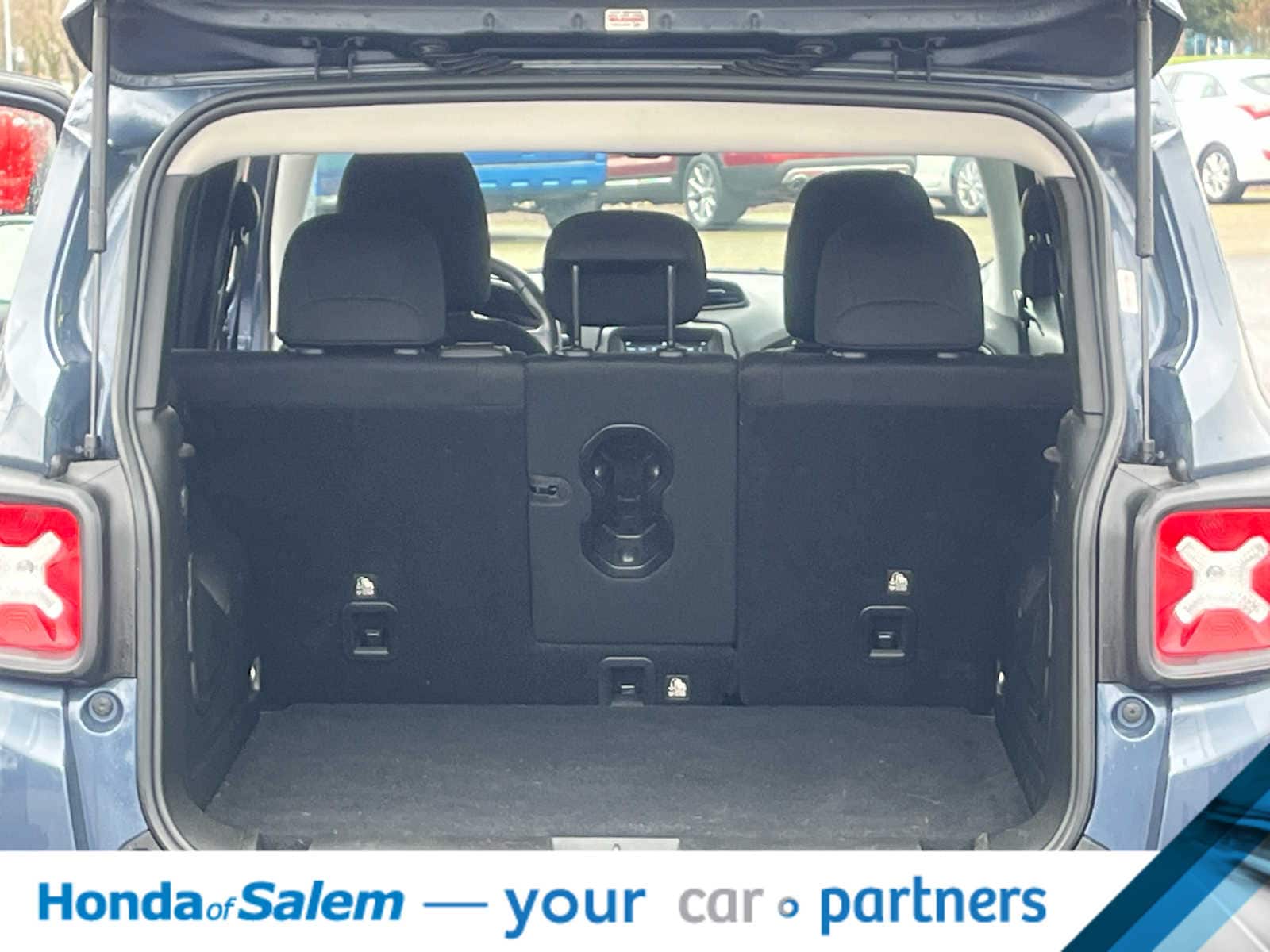 Thumbnail: 2020 Jeep Renegade - 19