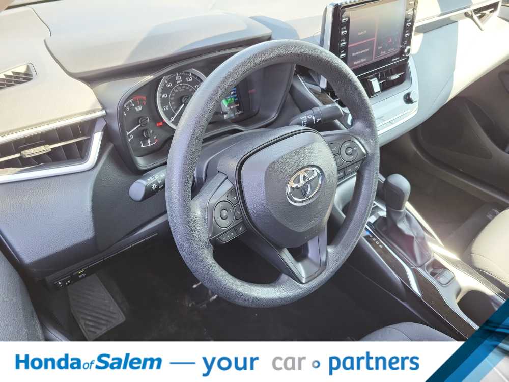 Used 2021 Toyota Corolla LE with VIN 5YFEPMAEXMP190856 for sale in Northfield, Minnesota