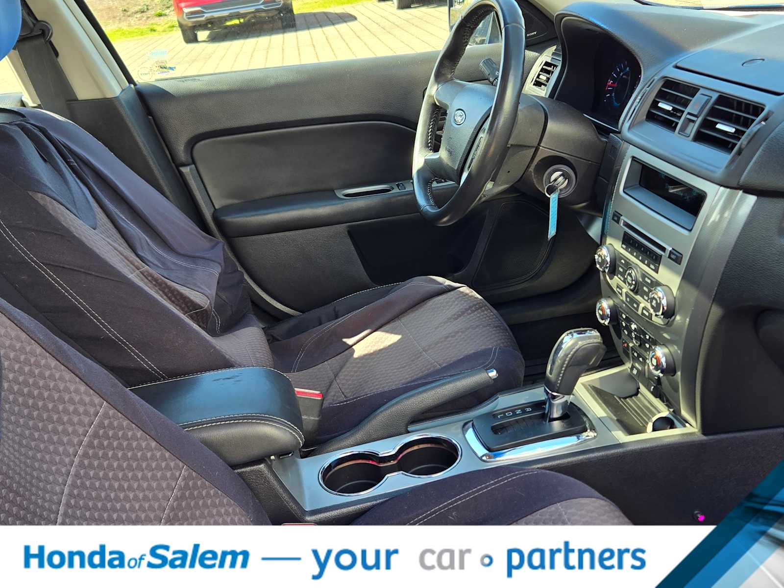 Thumbnail: 2012 Ford Fusion - 14