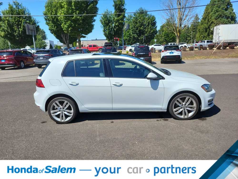 Thumbnail: 2015 Volkswagen Golf - 23