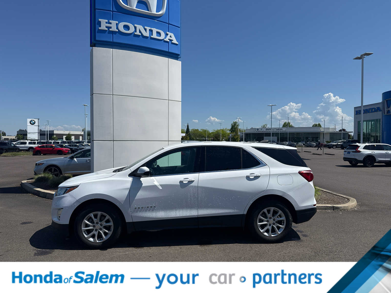 Thumbnail: 2019 Chevrolet Equinox - 3