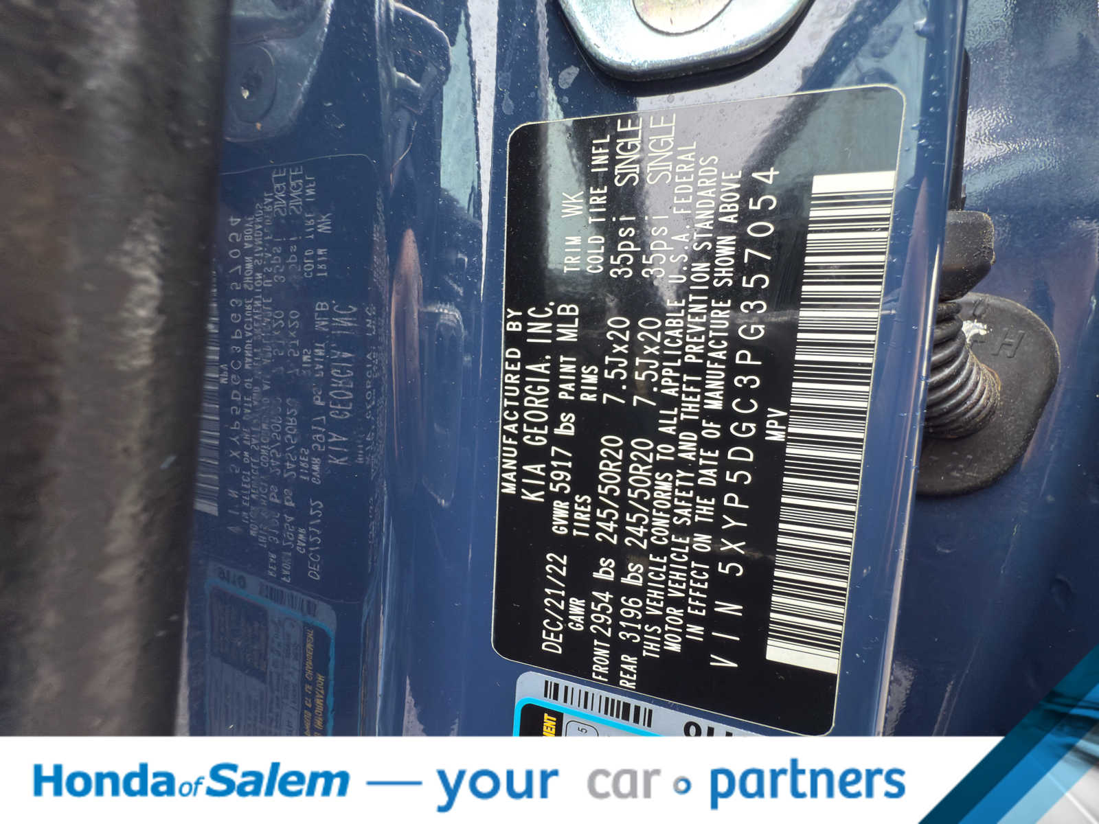 Thumbnail: 2023 Kia Telluride - 23