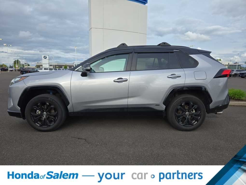 Thumbnail: 2022 Toyota RAV4 - 3