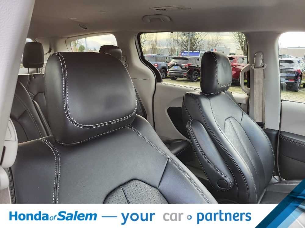 Thumbnail: 2024 Chrysler Pacifica - 14