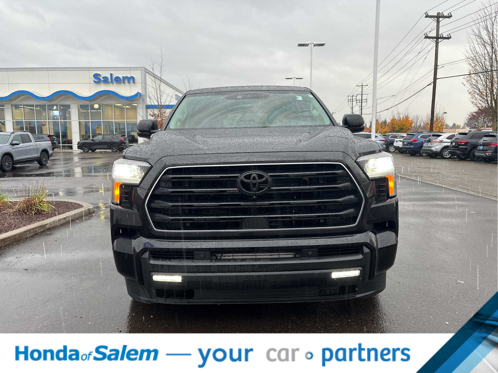 Thumbnail: 2024 Toyota Sequoia - 10