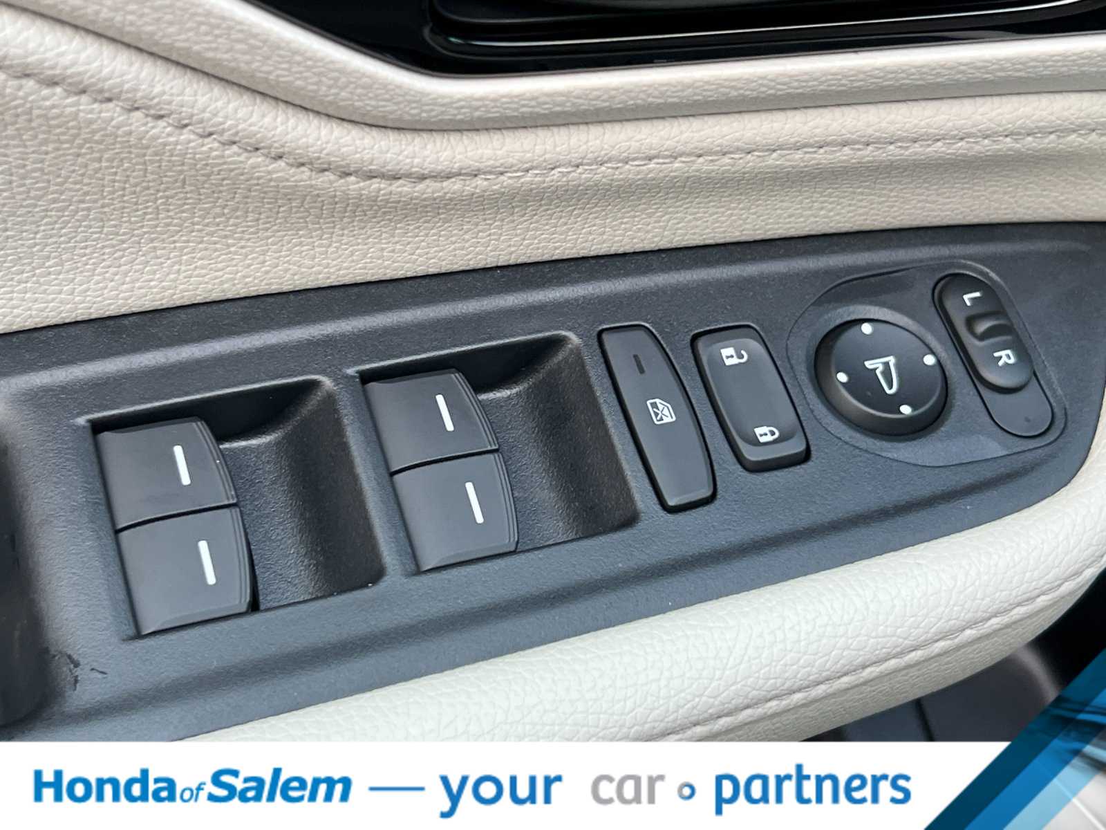 Thumbnail: 2026 Honda Odyssey - 14