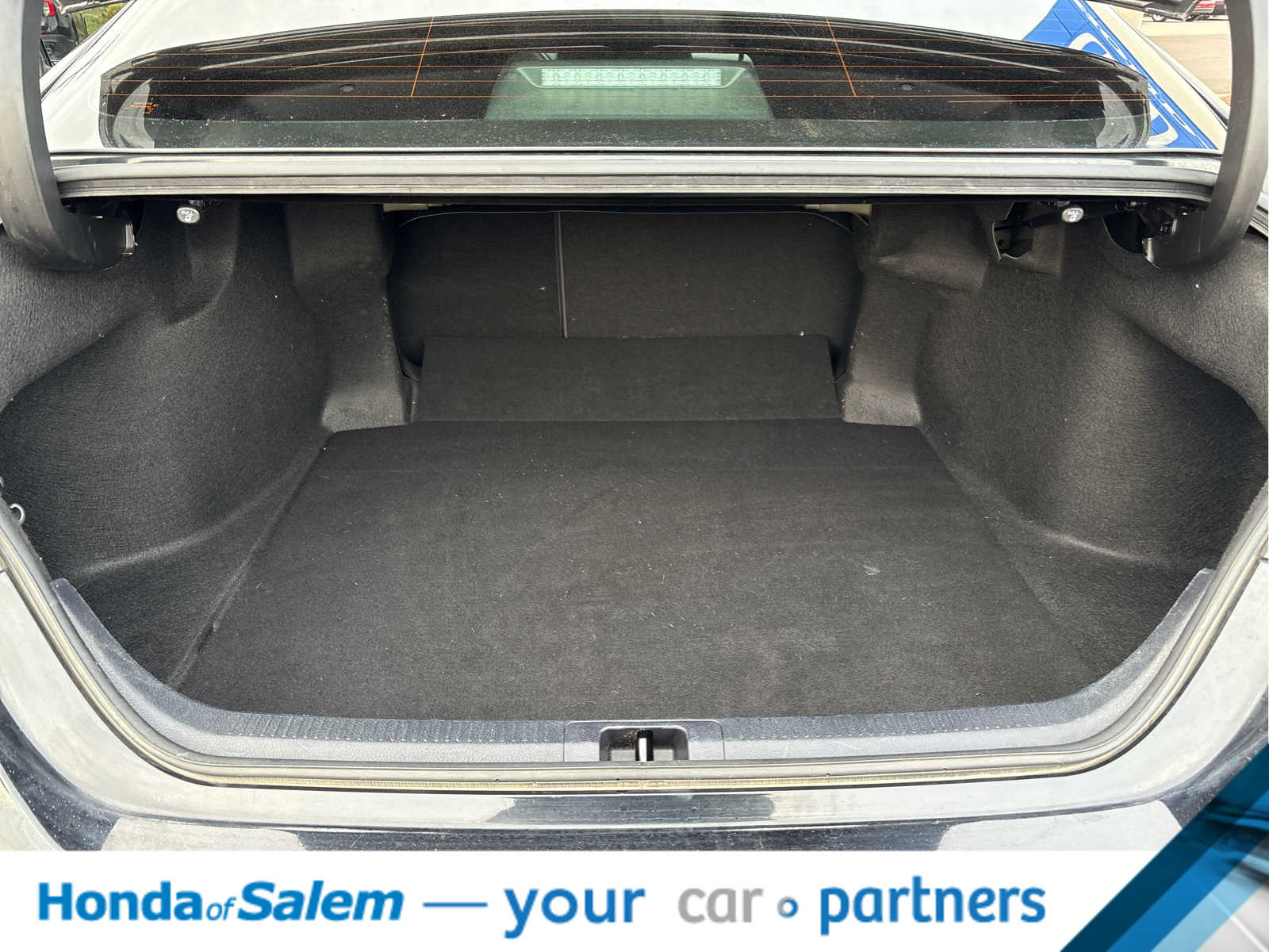 Thumbnail: 2023 Toyota Camry - 23