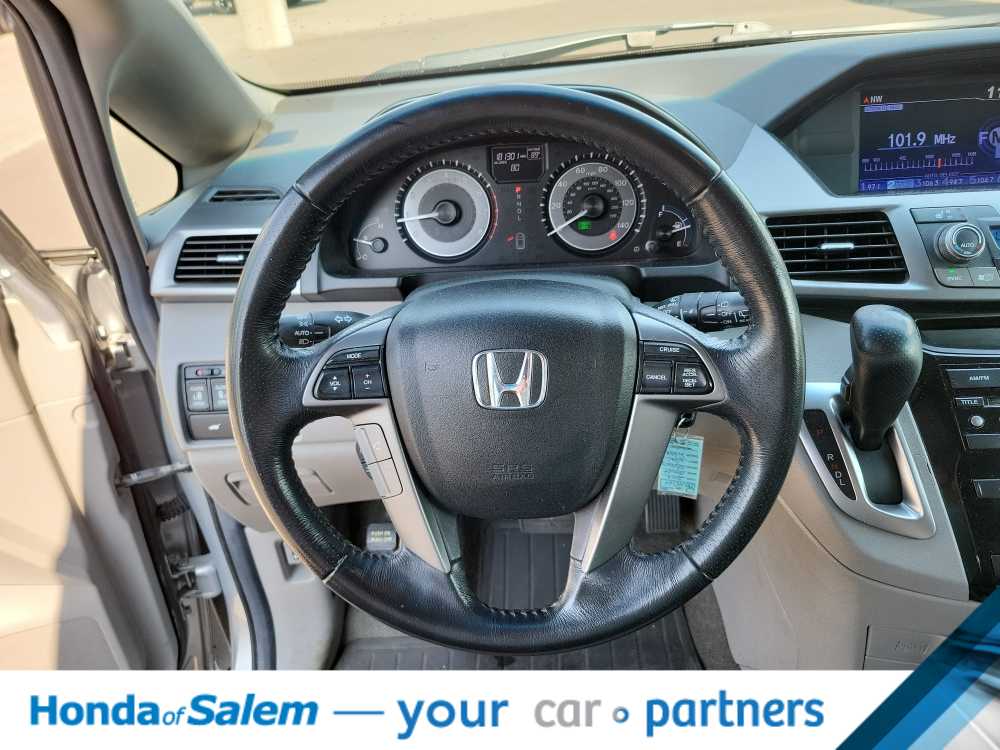 Thumbnail: 2012 Honda Odyssey - 15
