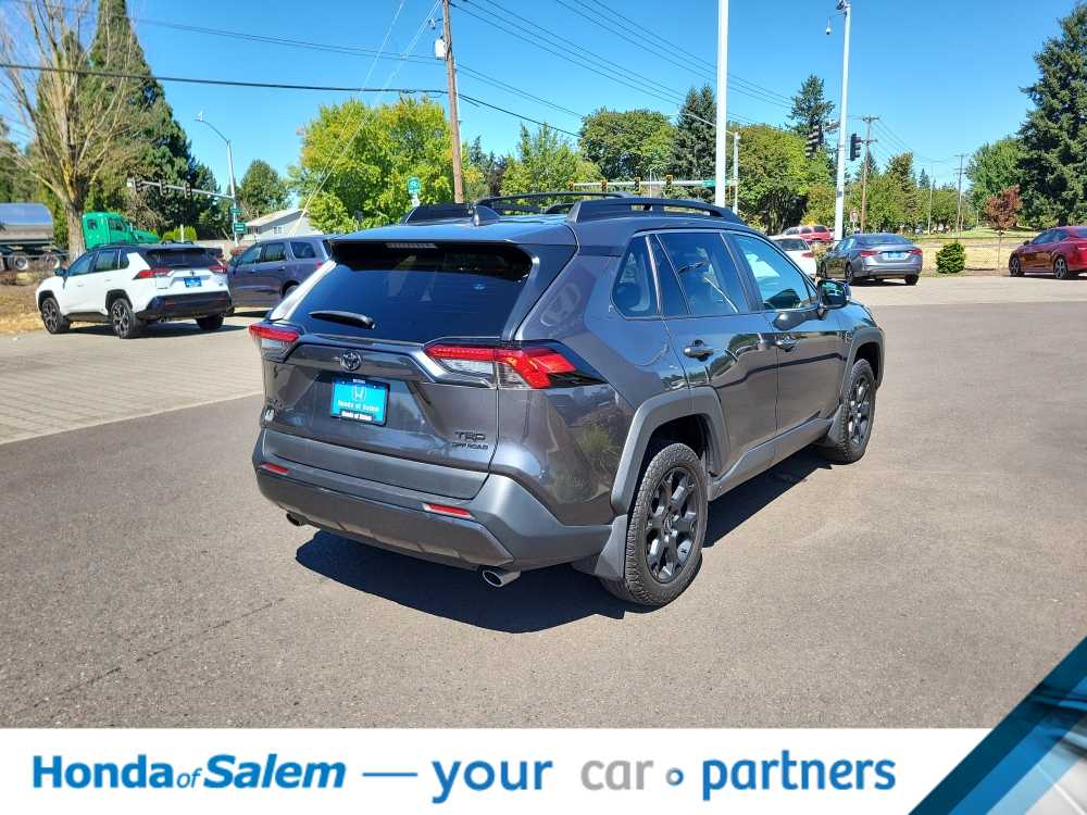 Thumbnail: 2022 Toyota RAV4 - 22