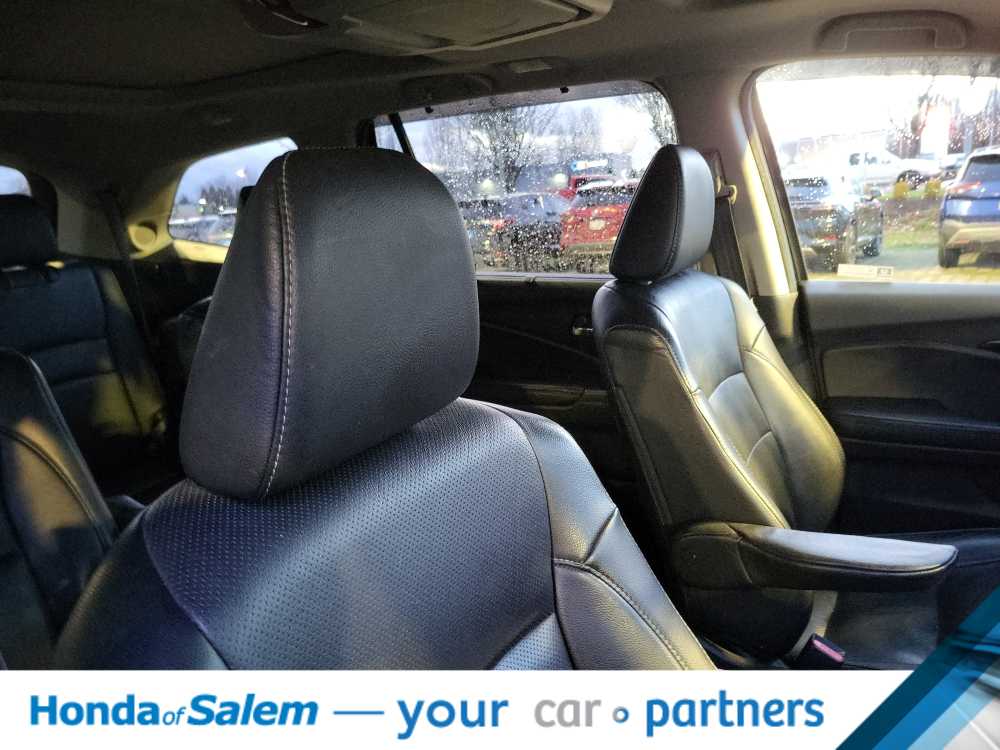 Thumbnail: 2019 Honda Pilot - 14