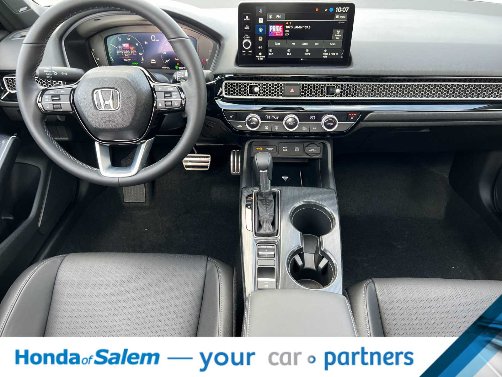 2025 Honda Civic Hybrid Sport Touring photo 3