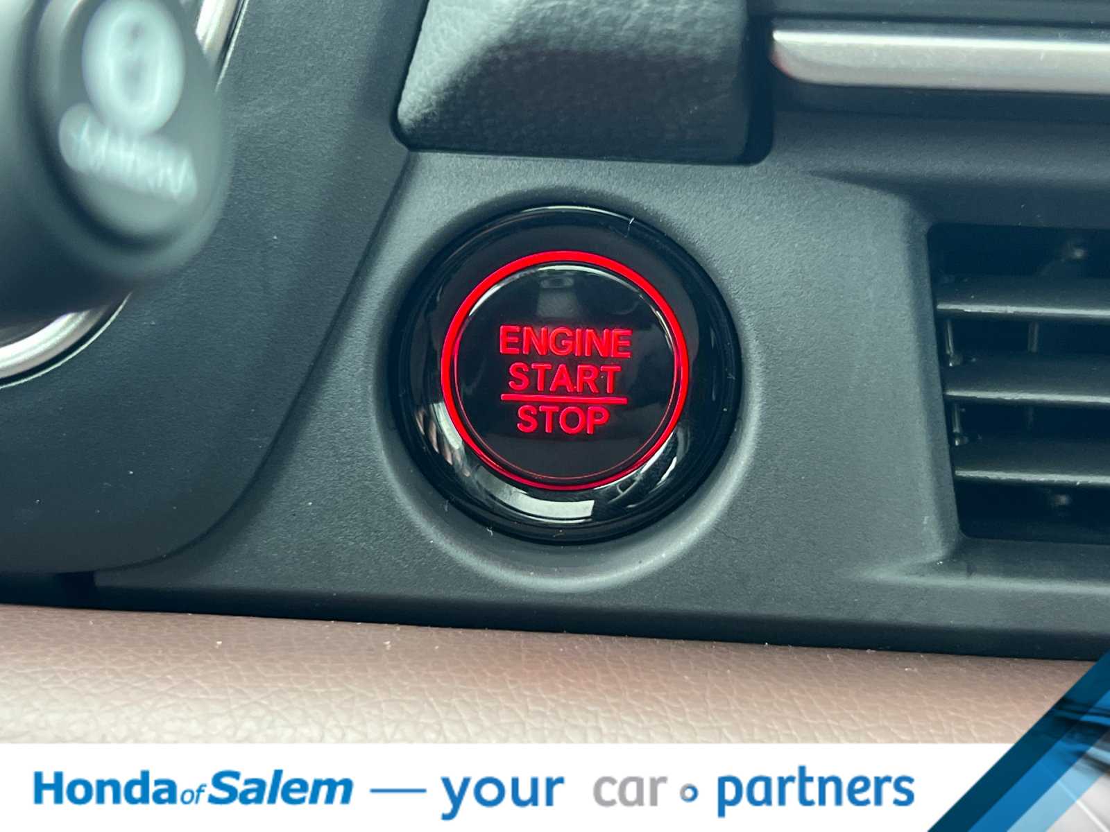 Thumbnail: 2025 Honda Pilot - 25