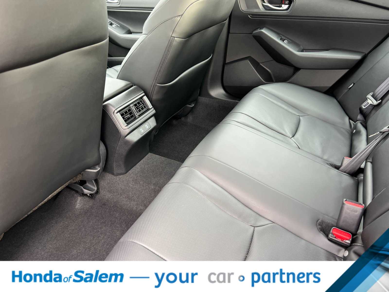 2025 Honda Accord Hybrid Sport-L photo 2