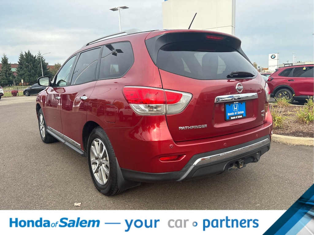 Used 2013 Nissan Pathfinder SL SUV