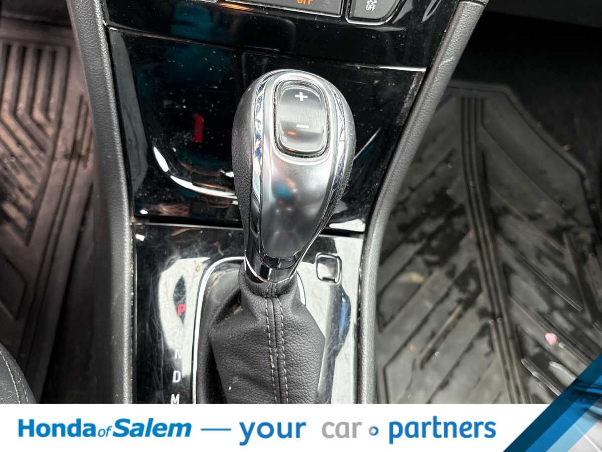 Thumbnail: 2018 Buick Encore - 22