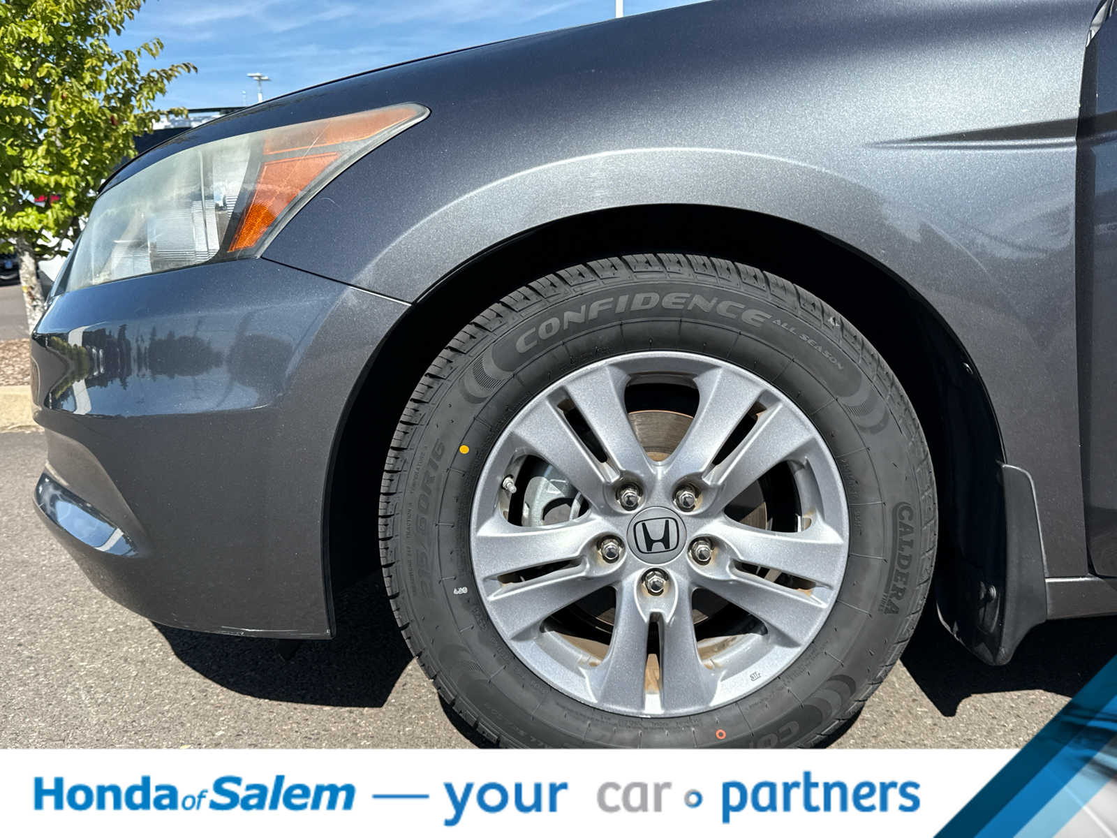 2011 Honda Accord LX-P 11
