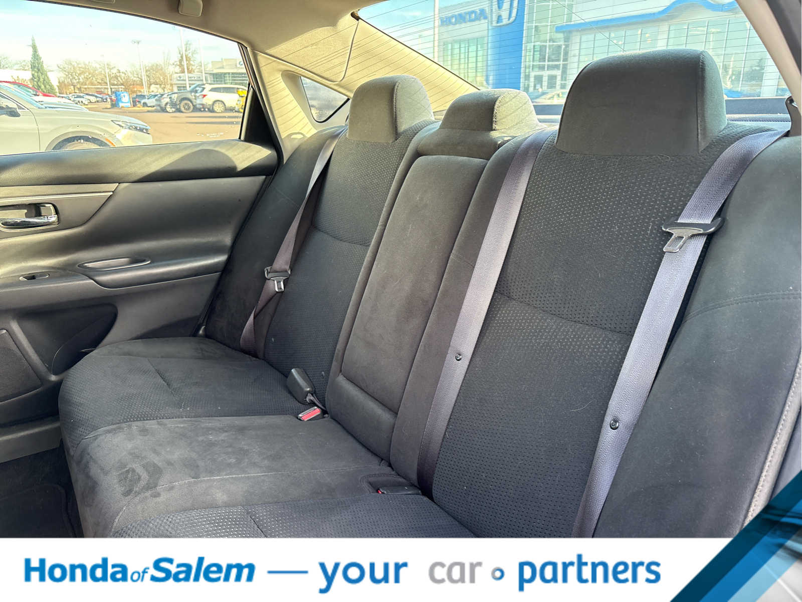 Thumbnail: 2015 Nissan Altima - 16