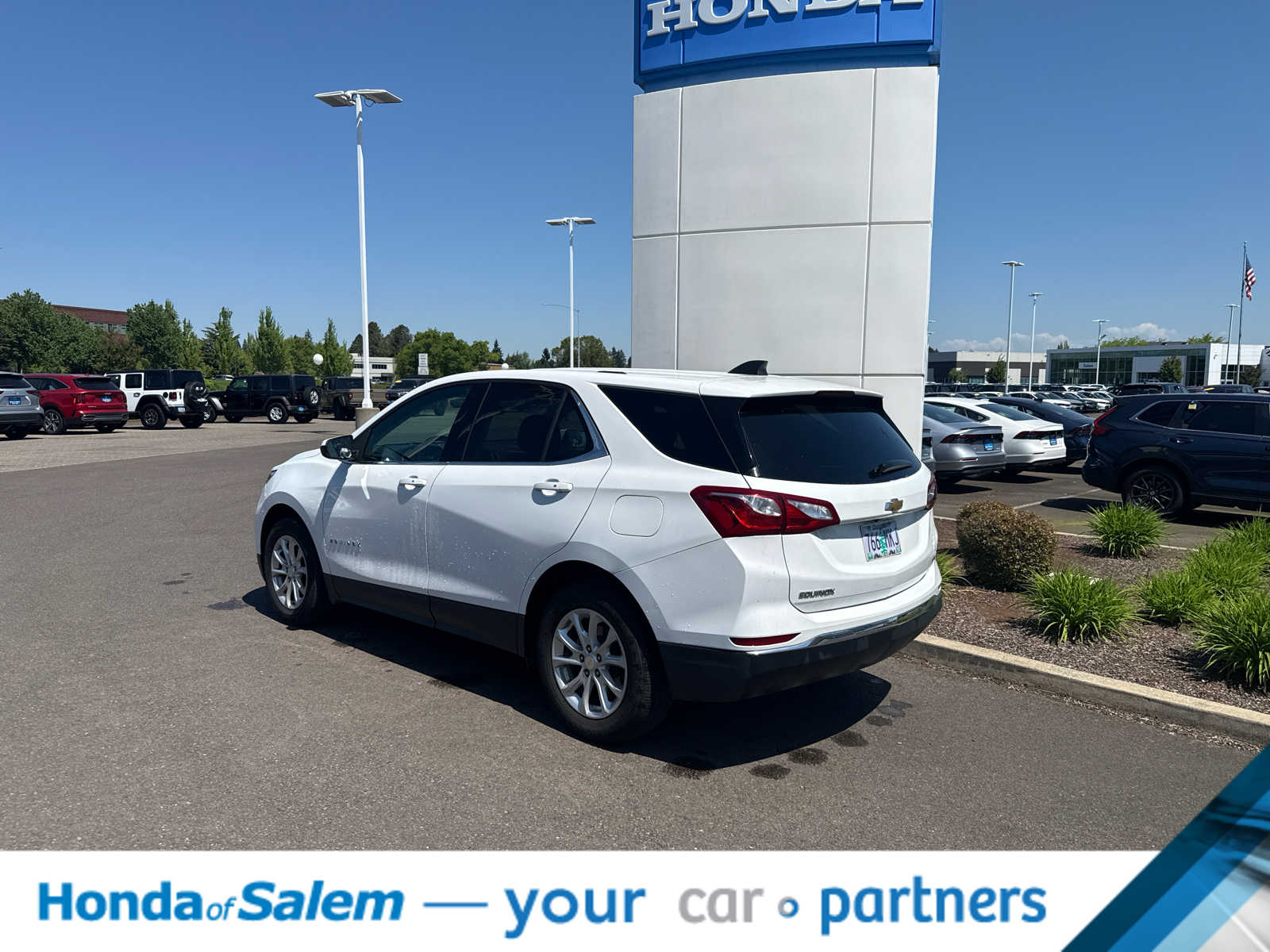 Thumbnail: 2019 Chevrolet Equinox - 4