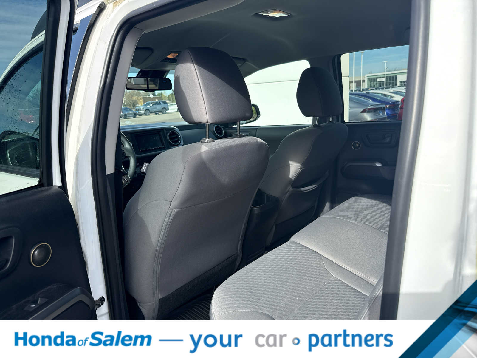 Thumbnail: 2021 Toyota Tacoma - 12