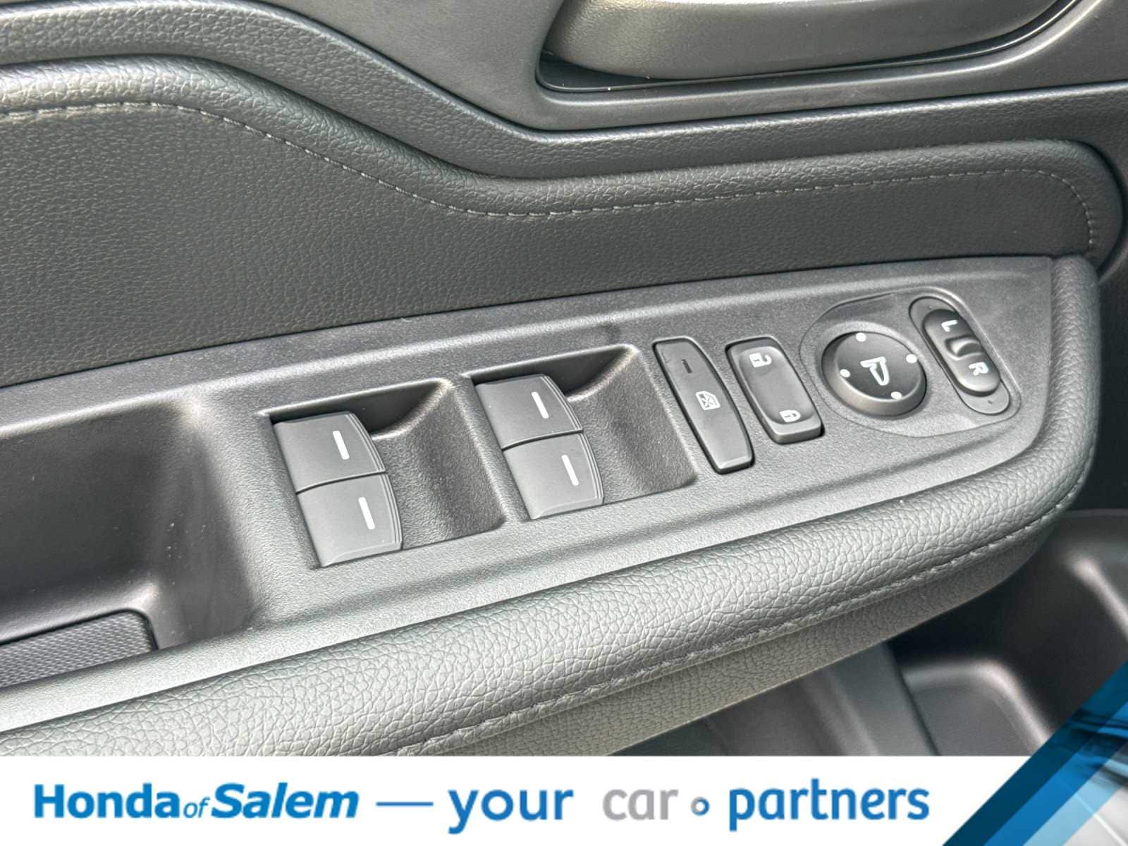 Thumbnail: 2026 Honda Odyssey - 13