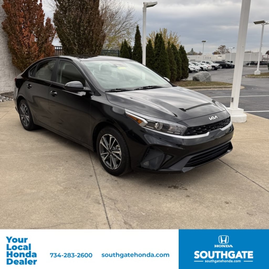 Used 2024 Kia Forte LXS Sedan