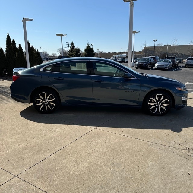 Used 2024 Chevrolet Malibu RS with VIN 1G1ZG5ST8RF186056 for sale in Southgate, MI