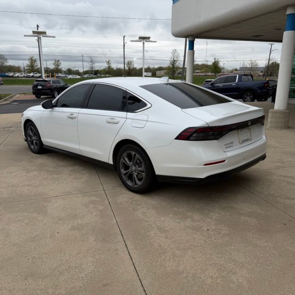 Used 2023 Honda Accord EX Sedan