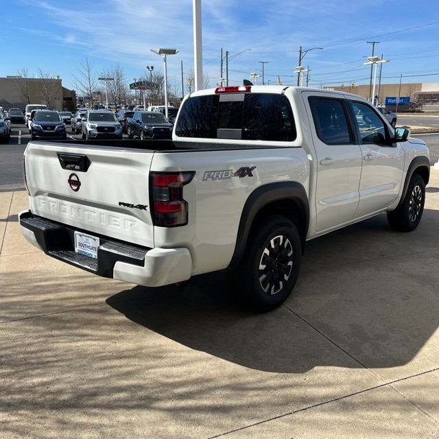 2024 Nissan Frontier PRO-4X - Photo 4
