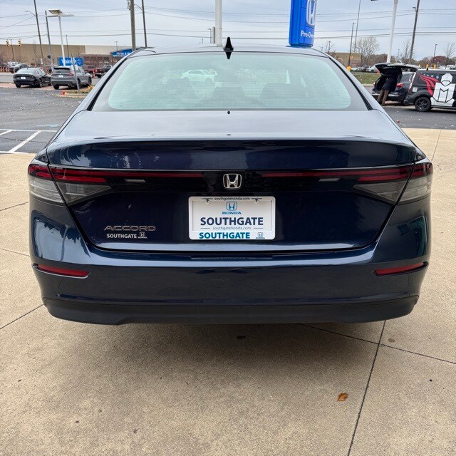 2025 Honda Accord SE photo 2