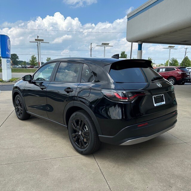2026 Honda HR-V Sport photo 4