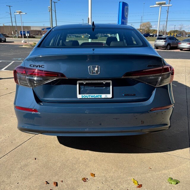 2026 Honda Civic Hybrid Sport photo 4