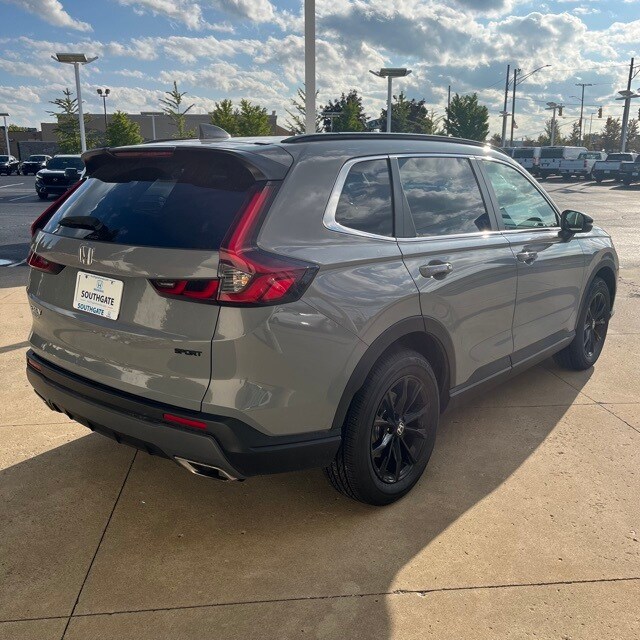 2023 Honda CR-V Hybrid Sport photo 3