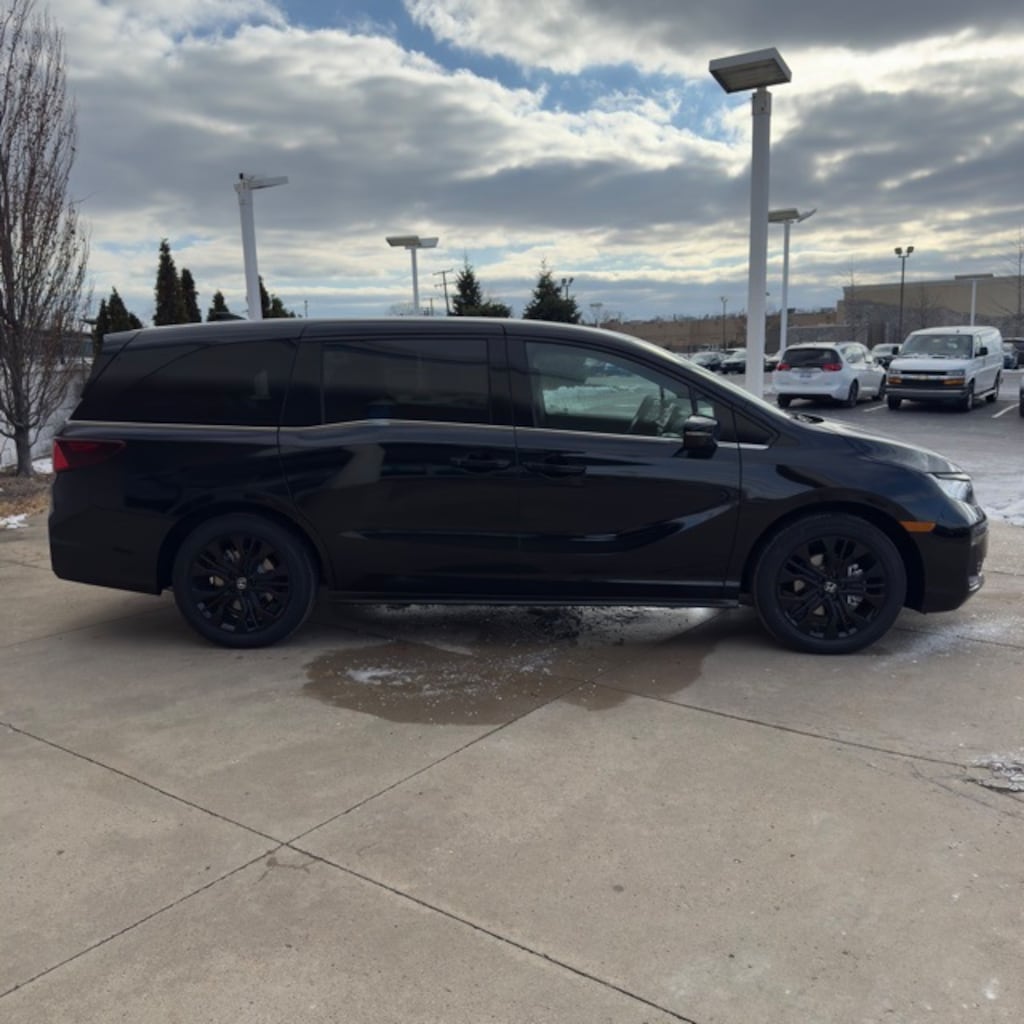 New 2026 Honda Odyssey Sport-L Van Passenger