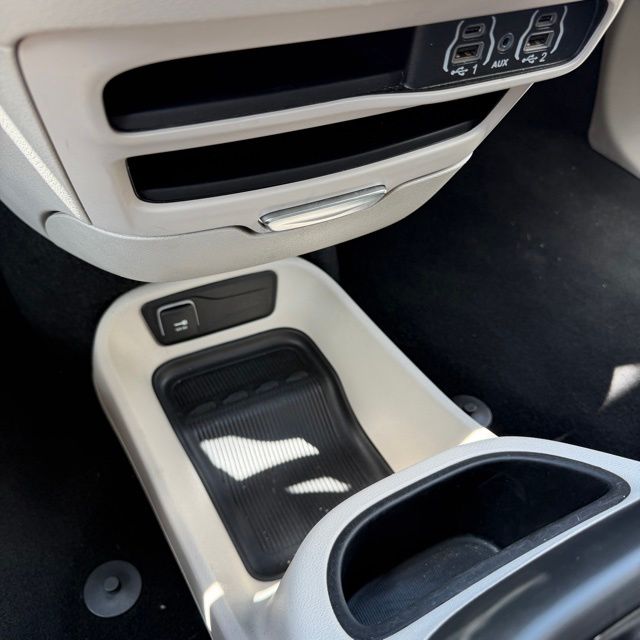 2024 Chrysler Pacifica Touring L - Photo 23