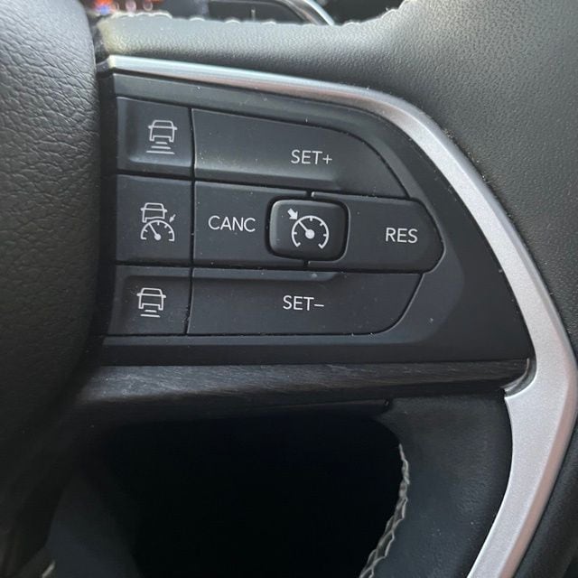2023 Jeep Grand Cherokee L Limited - Photo 14