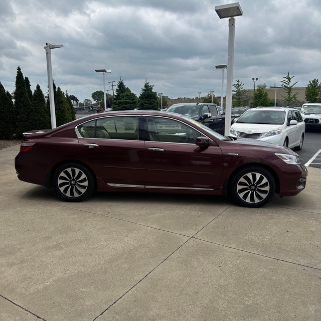 Used 2017 Honda Accord Hybrid Touring with VIN JHMCR6F78HC016661 for sale in Southgate, MI