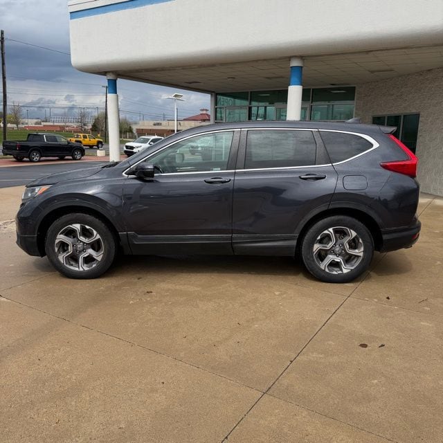 Certified 2018 Honda CR-V EX with VIN 7FARW2H50JE102813 for sale in Southgate, MI